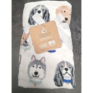 Deborah Connolly Set of 2 White Hand Towels /w Puppies/Dogs